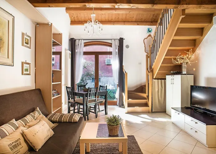 Duplex At The Entrance To 2 Bathroom And Terrace