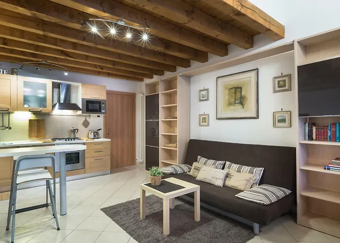 Duplex At The Entrance To 2 Bathroom And Terrace
